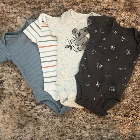 Carter’s Newborn Assorted Baby One Pieces Set - Picture 1 of 1